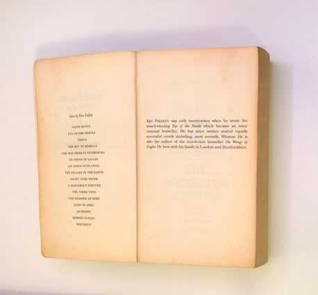 A place called freedom / The Modigliani scandal - Ken Follett