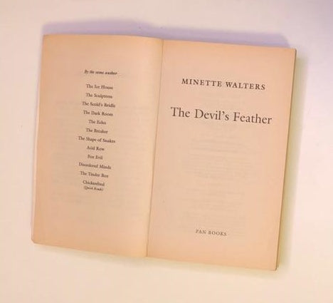 The devil's feather - Minette Walters