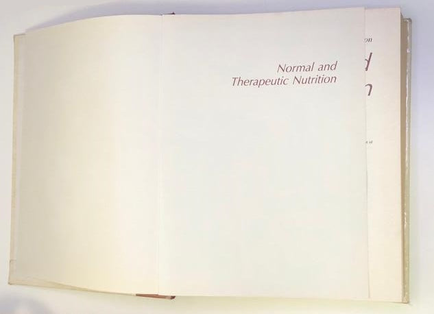 Normal and therapeutic nutrition (16th edition) - Corinne H. Robinson and Marilyn R. Lawler