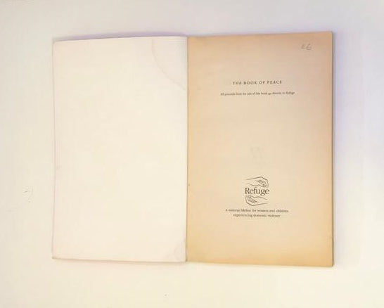 The book of peace: The Waterstone's collection of writing in aid of refuge (First edition)