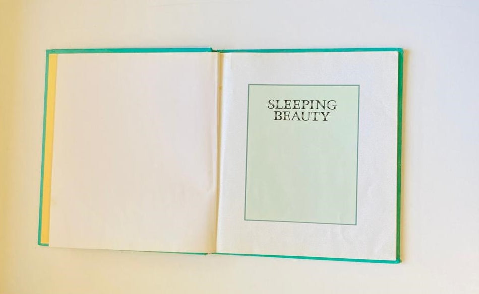 Sleeping beauty - Retold by Clare Rosen