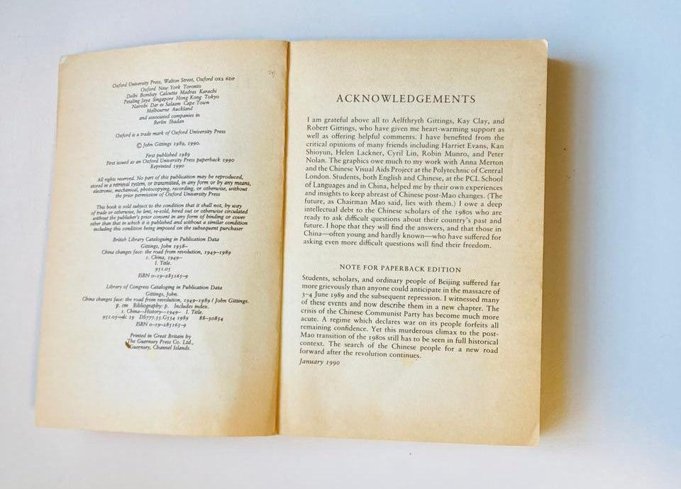 China changes face: The road from revolution 1949 - 1989 - John Gittings