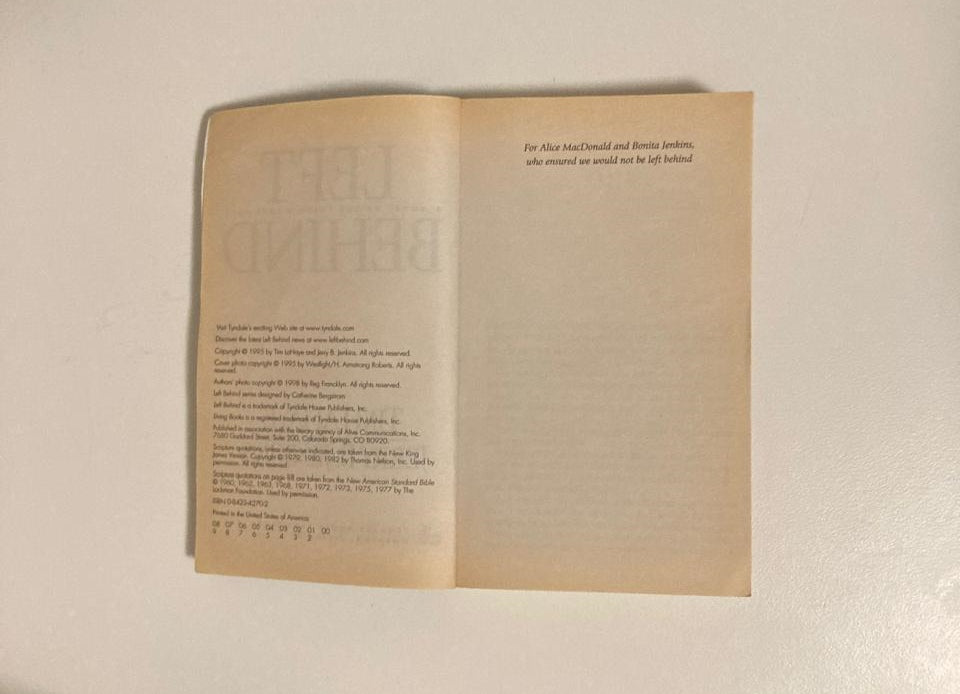 Left behind - Tim LaHaye and Jerry B. Jenkins (Left Behind #1)