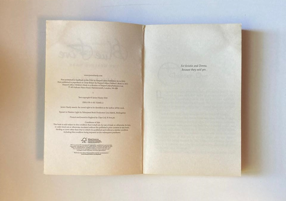 Blue fire - Janice Hardy (Healing Wars #2)