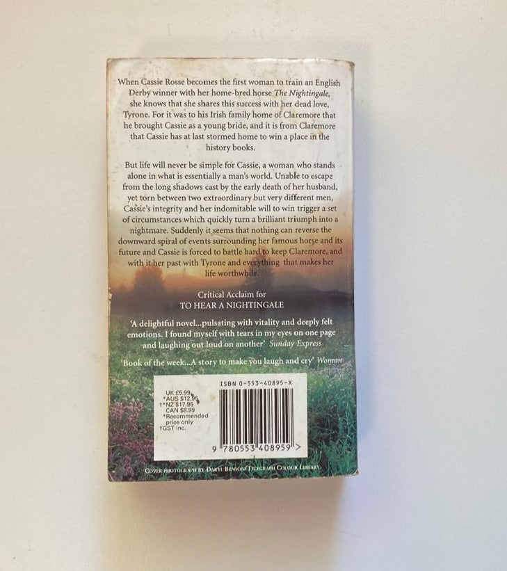 The nightingale sings - Charlotte Bingham