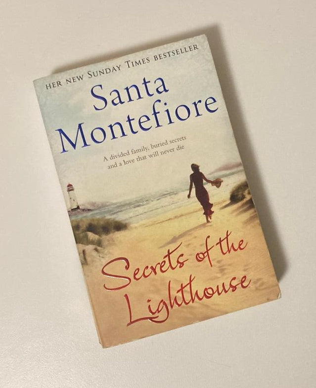 Secrets of the lighthouse - Santa Montefiore
