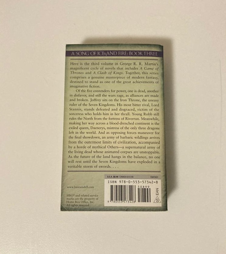 A storm of swords: A song of fire and ice - George R.R. Martin (A song of ice and fire #3)