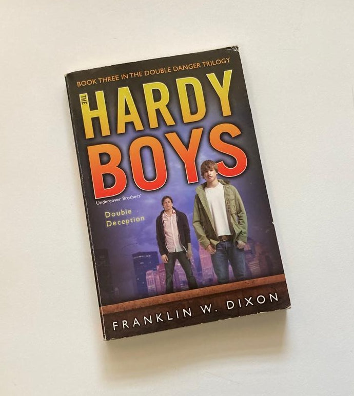 Double deception - Franklin W. Dixon (Hardy Boys: Undercover Brothers #27)