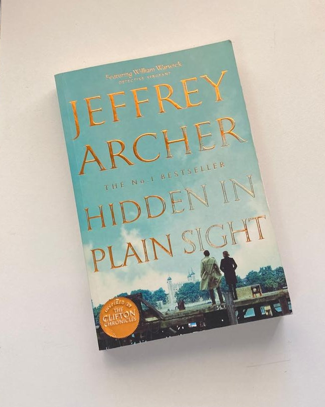 Hidden in plain sight - Jeffrey Archer (William Warwick #2)