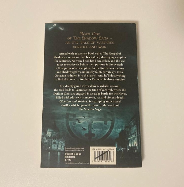 Of saints and shadows - Christopher Golden (Shadow Saga #1)