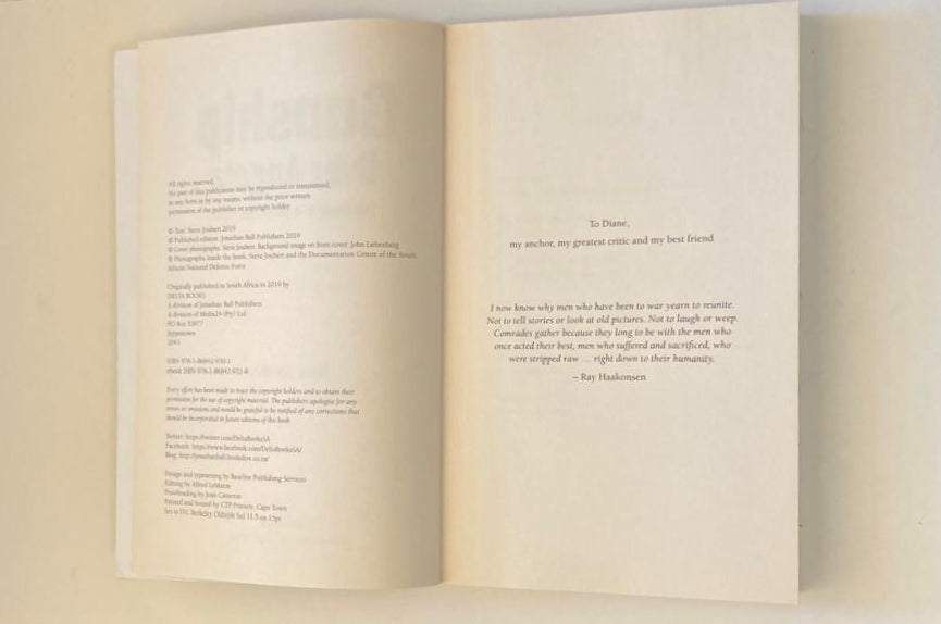 Gunship over Angola: The story of a maverick pilot - Steve Joubert (First edition)