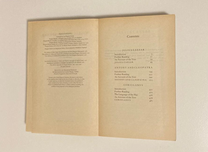 Three Roman plays: Julius Caesar, Anthony and Cleopatra and Coriolanus - William Shakespeare