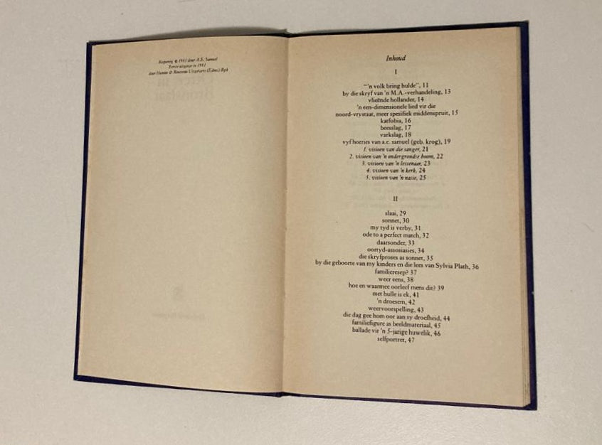 Otters in bronslaai - Antjie Krog (First edition)