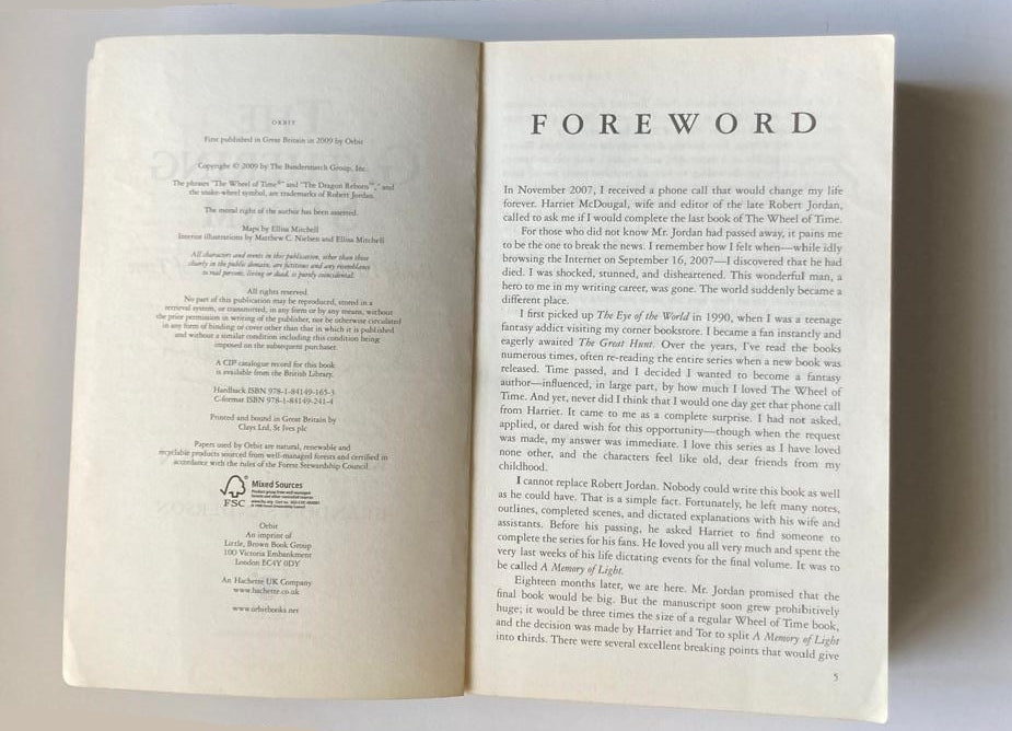 The gathering storm - Robert Jordan (The Wheel of Time #12; Signed)
