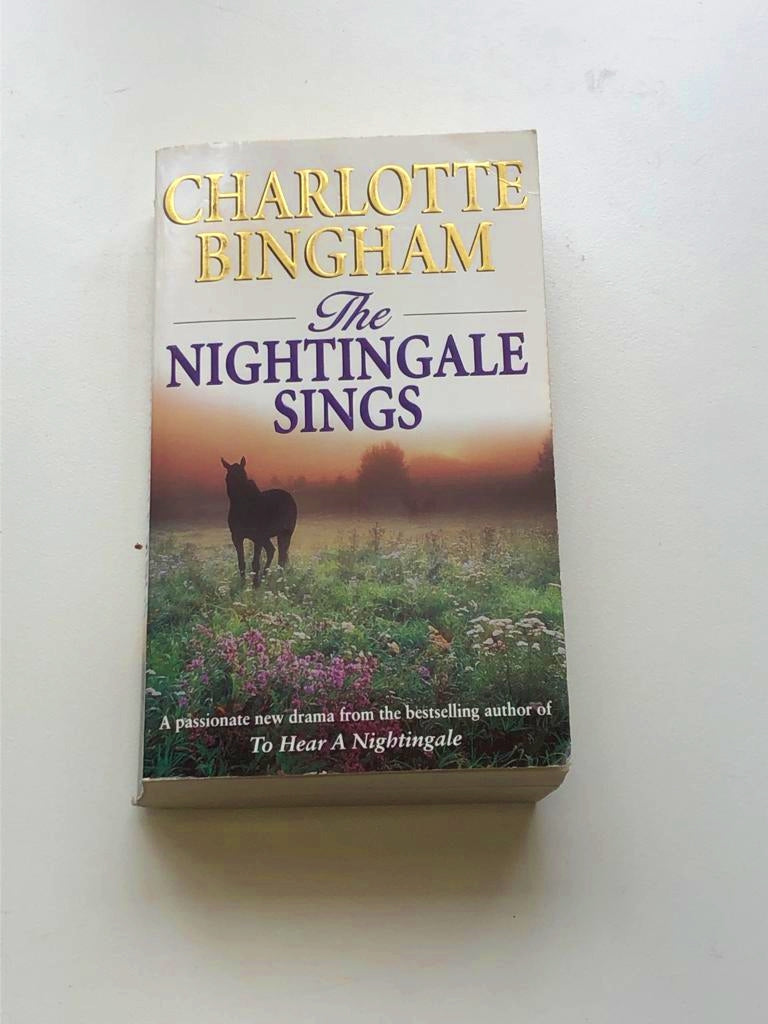 The nightingale sings - Charlotte Bingham