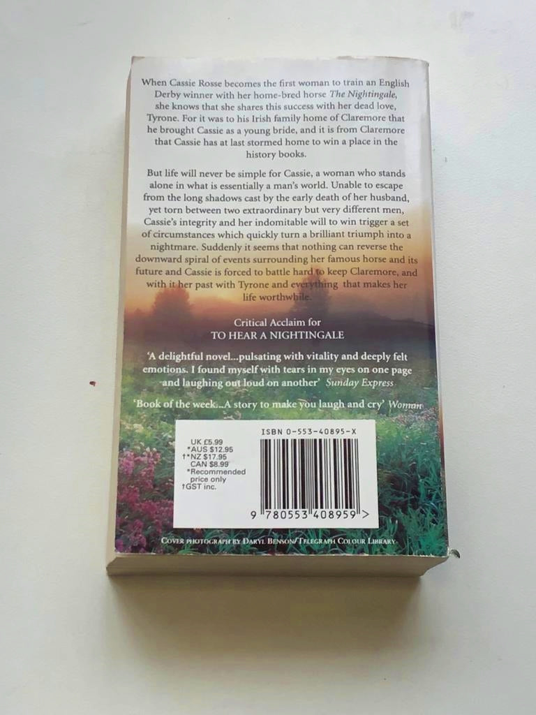 The nightingale sings - Charlotte Bingham