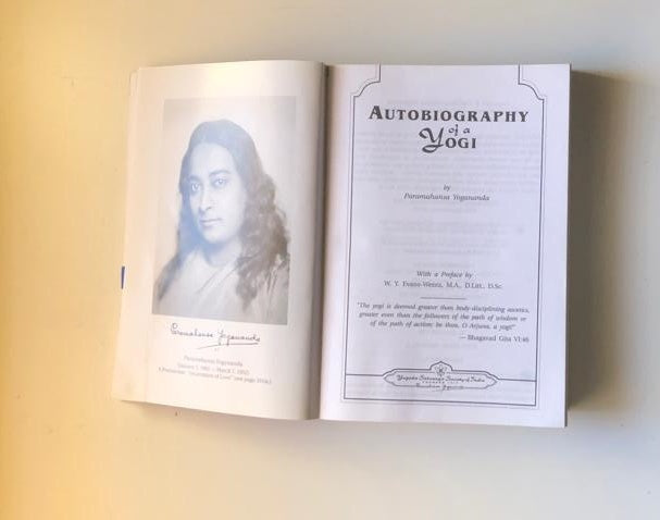 Autobiography of a Yogi - Paramahansa Yogananda