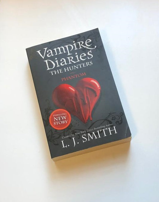 The hunters: Phantom (The Vampire Diaries) - L.J. Smith