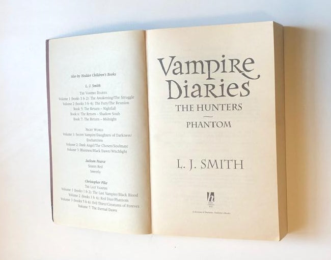 The hunters: Phantom (The Vampire Diaries) - L.J. Smith