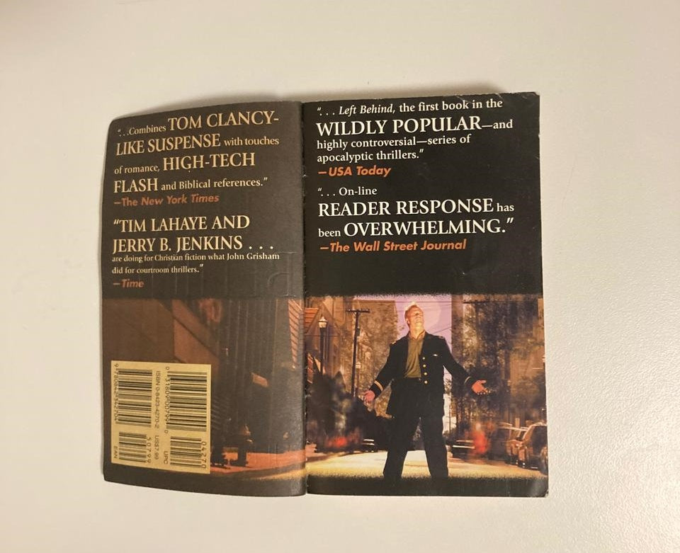 Left behind - Tim LaHaye and Jerry B. Jenkins (Left Behind #1)