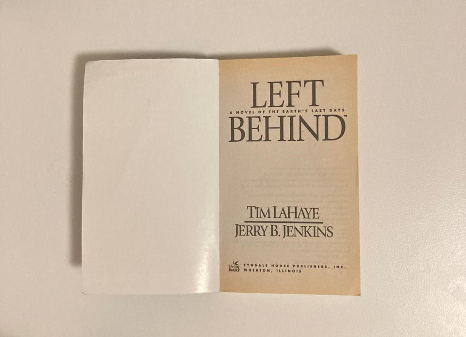 Left behind - Tim LaHaye and Jerry B. Jenkins (Left Behind #1)