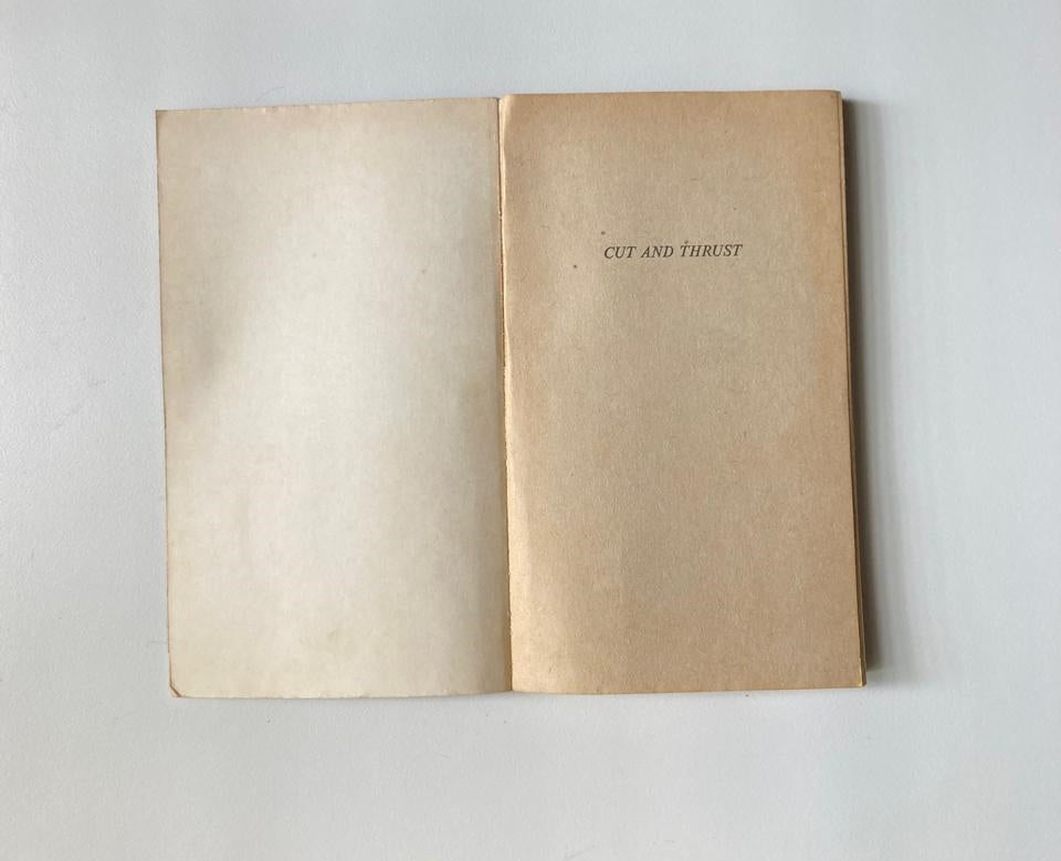 Cut and thrust - Adam Hardy (Fox #9; First edition)