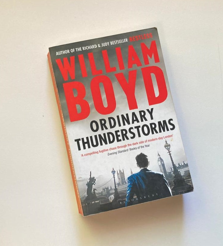 Ordinary thunderstorms - William Boyd