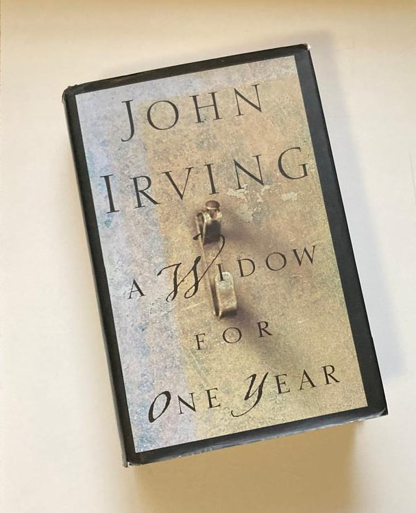A widow for one year - John Irving (UK First edition)