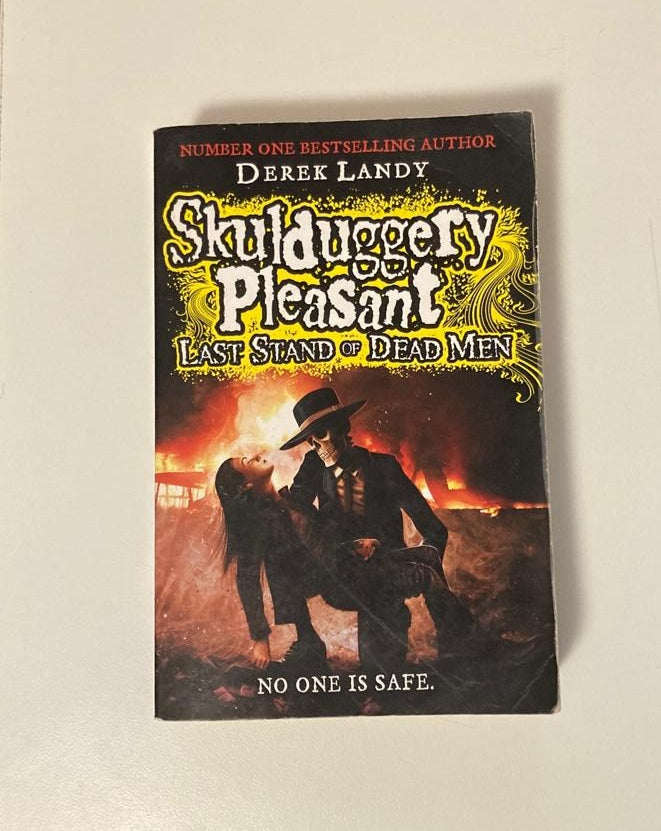 Last stand of dead men - Derek Landy (Skulduggery Pleasant #8)