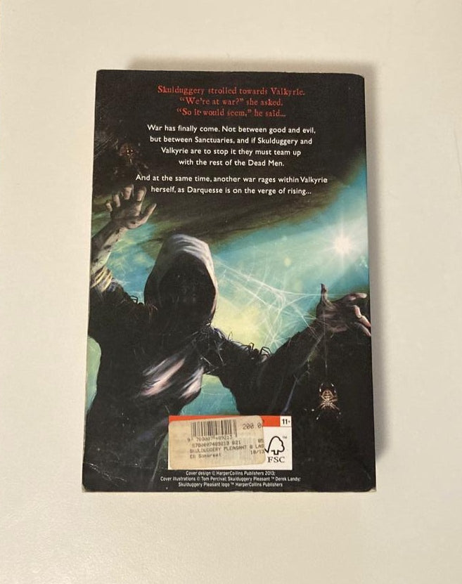 Last stand of dead men - Derek Landy (Skulduggery Pleasant #8)