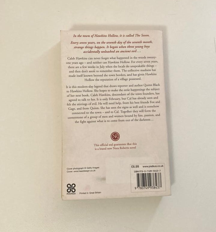 Blood brothers - Nora Roberts (Sign of Seven #1)