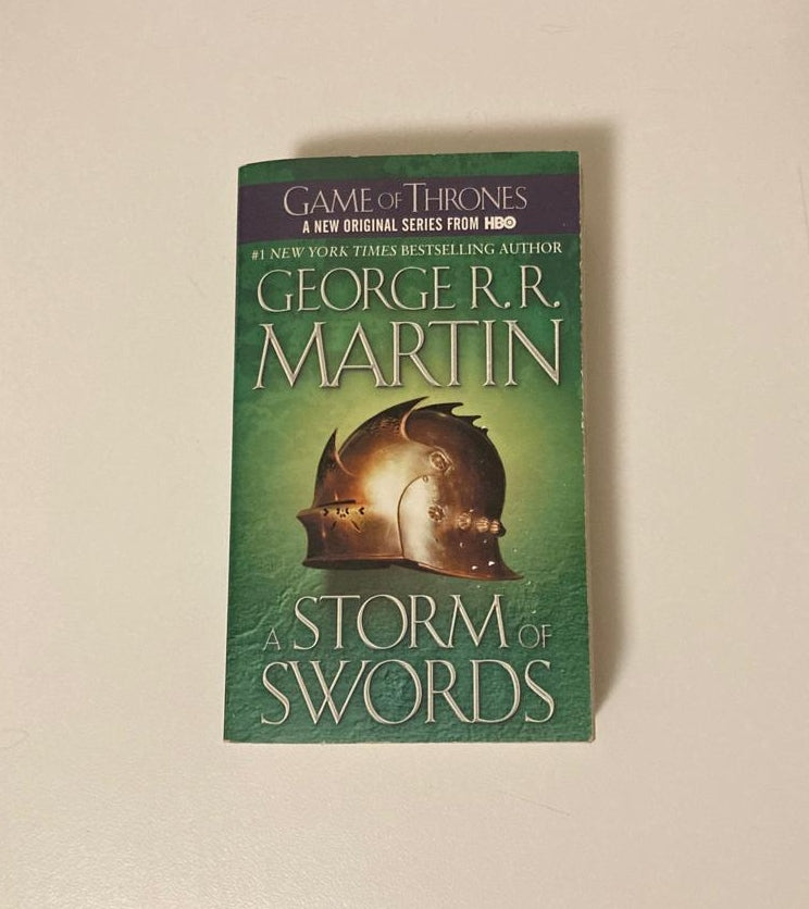 A storm of swords: A song of fire and ice - George R.R. Martin (A song of ice and fire #3)