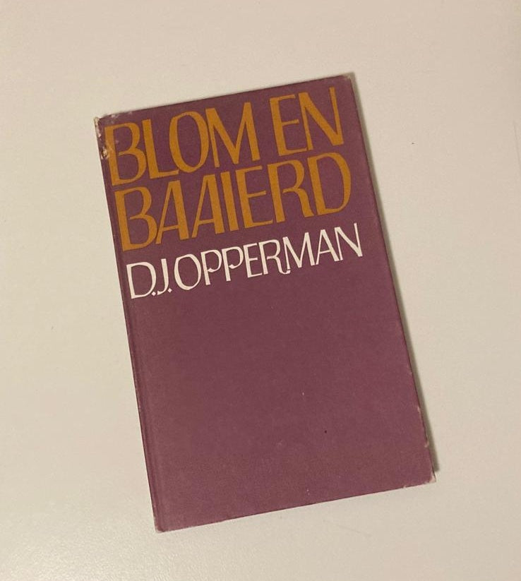 Blom en baaierd - D.J. Opperman