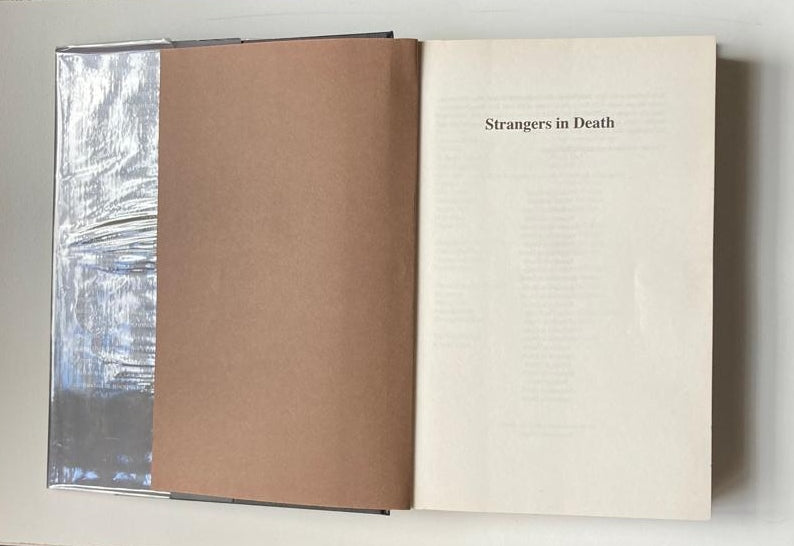 Strangers in death - J.D. Robb (In Death #26)
