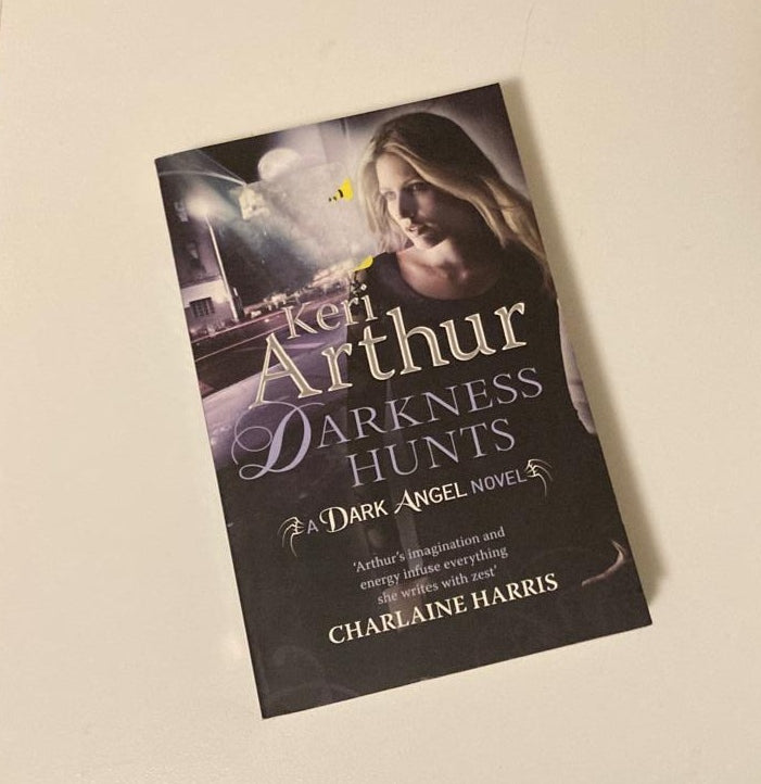 Darkness hunts - Keri Arthur (Dark Angels #4)