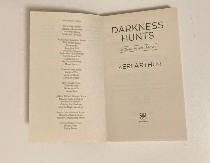 Darkness hunts - Keri Arthur (Dark Angels #4)