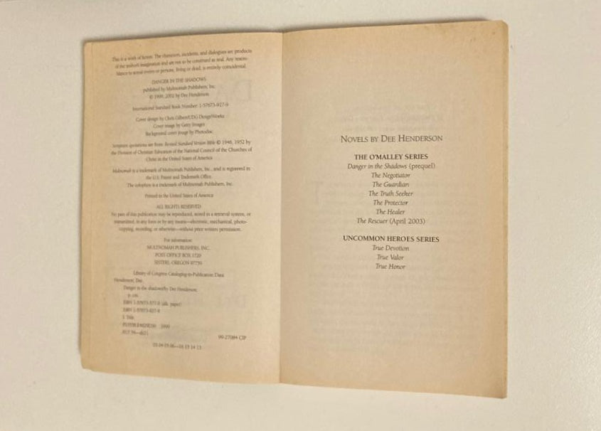 Danger in the shadows - Dee Henderson (O'Malley #0)