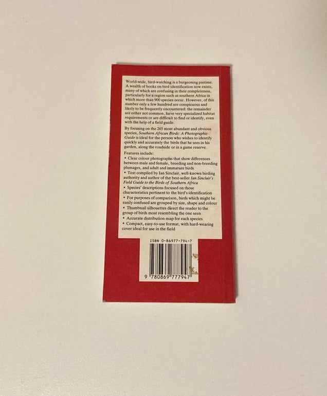 Southern African birds: A photographic guide - Ian Sinclair