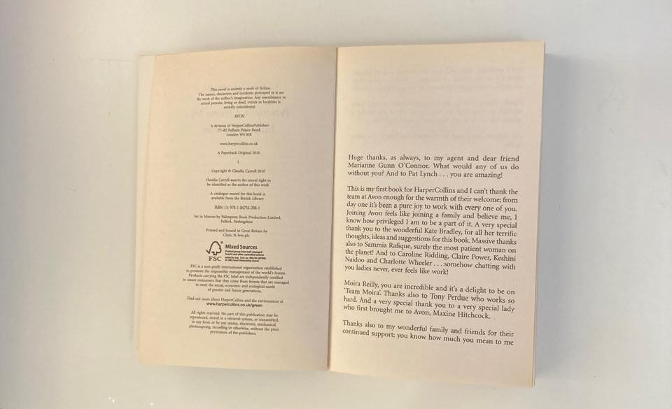 Personally, I blame my fairy godmother.. - Claudia Carroll (First edition)