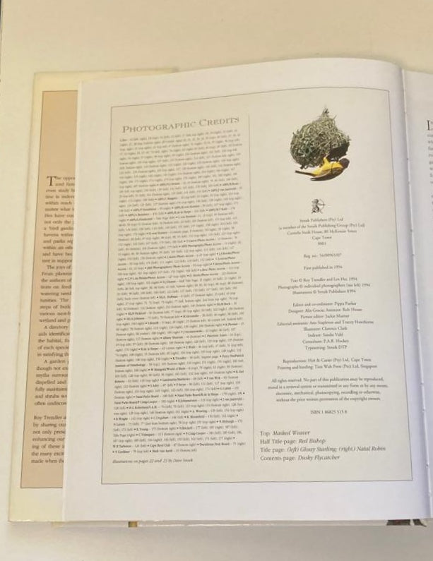 Attracting birds to your garden in Southern Africa - Roy Trendler & Lex Hes