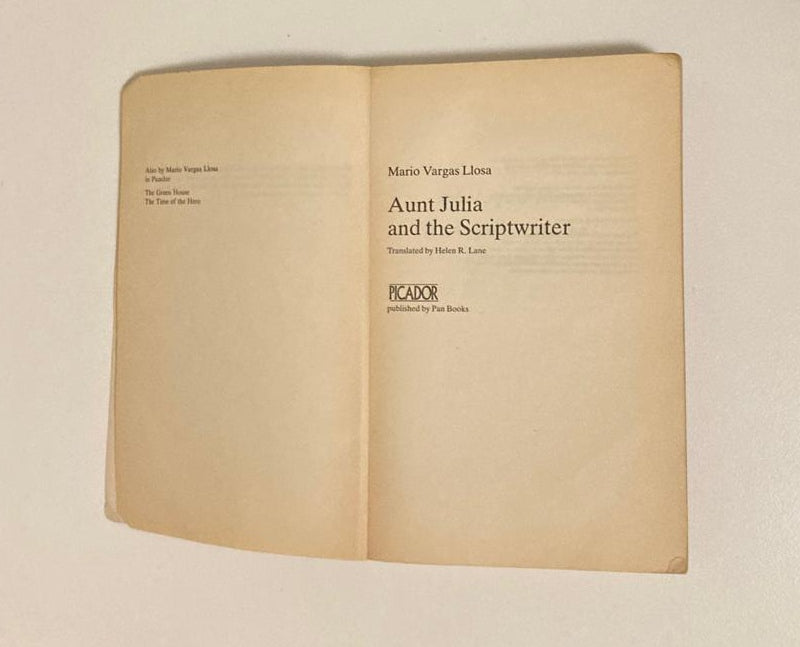 Aunt Julia and the scriptwriter - Mario Vargas Llosa
