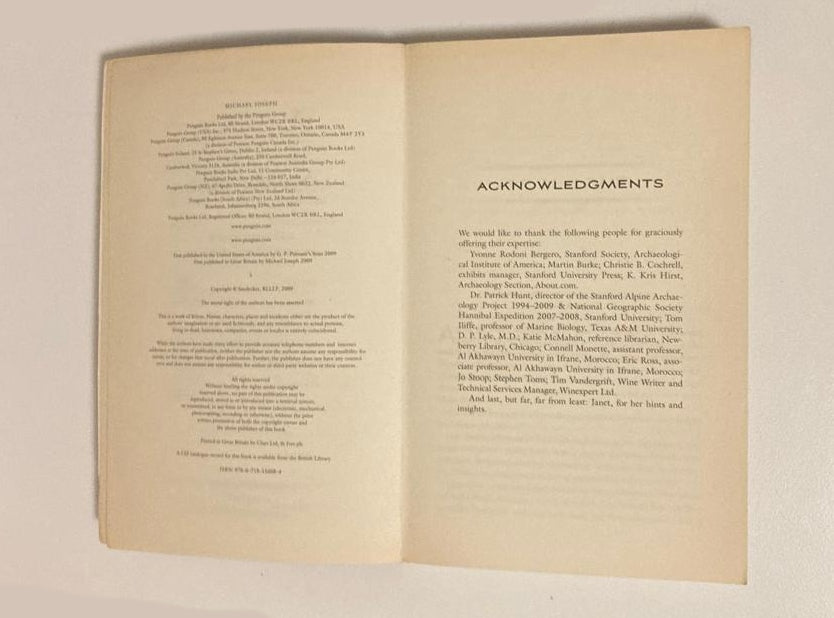 Spartan gold - Clive Cussler (Fargo Adventures #1; First UK edition)