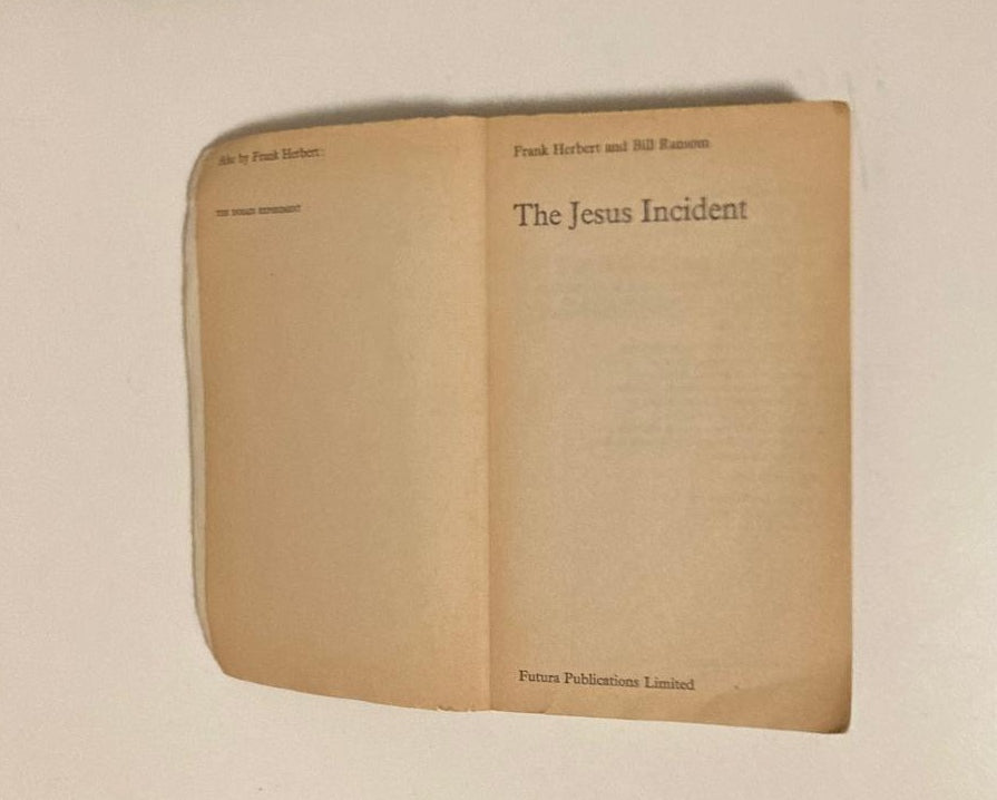 The Jesus incident - Frank Herbert and Bill Ransom (The Pandora Sequence #1)