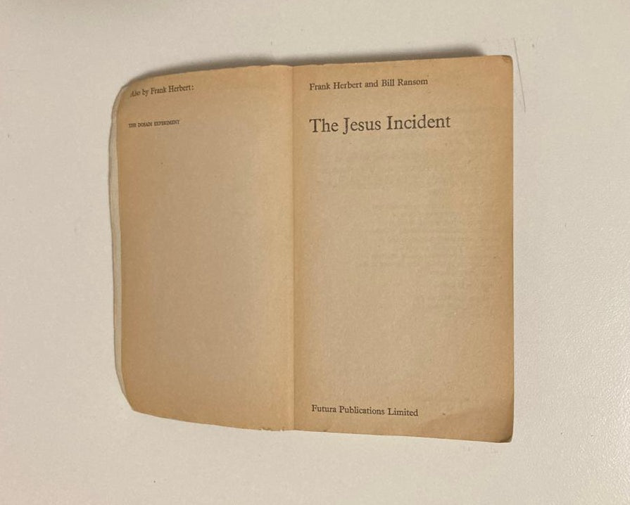 The Jesus incident - Frank Herbert and Bill Ransom (The Pandora Sequence #1)