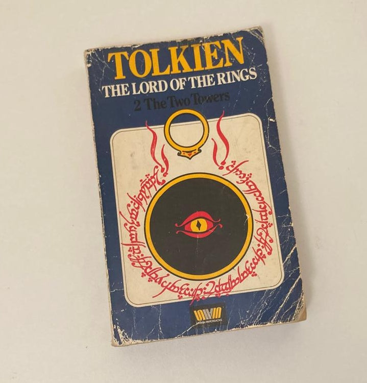 The two towers - J.R.R. Tolkien (The Lord of the Rings #2)