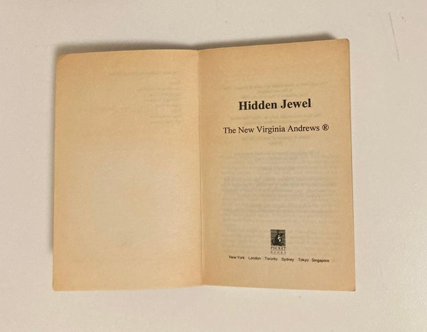 Hidden jewel - Virginia Andrews (Landry #4)