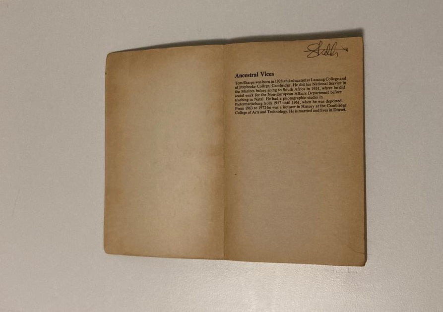 Ancestral vices - Tom Sharpe