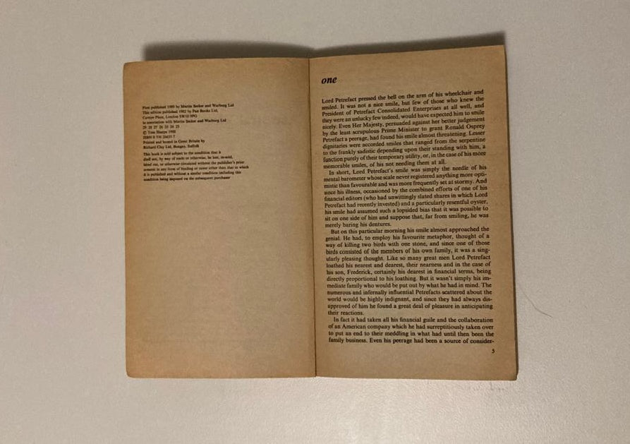 Ancestral vices - Tom Sharpe