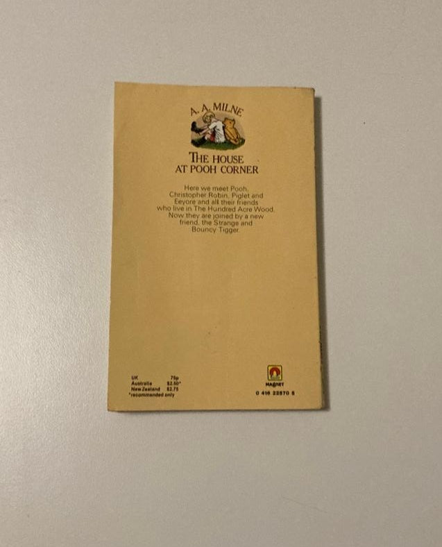 The house at Pooh corner - A.A. Milne (Winnie-the-Pooh #2)