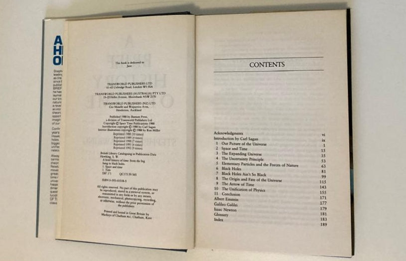 A brief history of time: From the big bang to black holes - Stephen W. Hawking